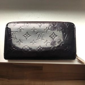 Louis Vuitton Amarante Monogram Zippy Wallet